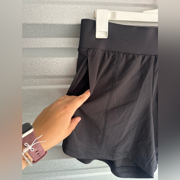 Women’s TEKGEAR Active Flowey Workout Running Shorts Size Medium NWT - Picture 12 of 13